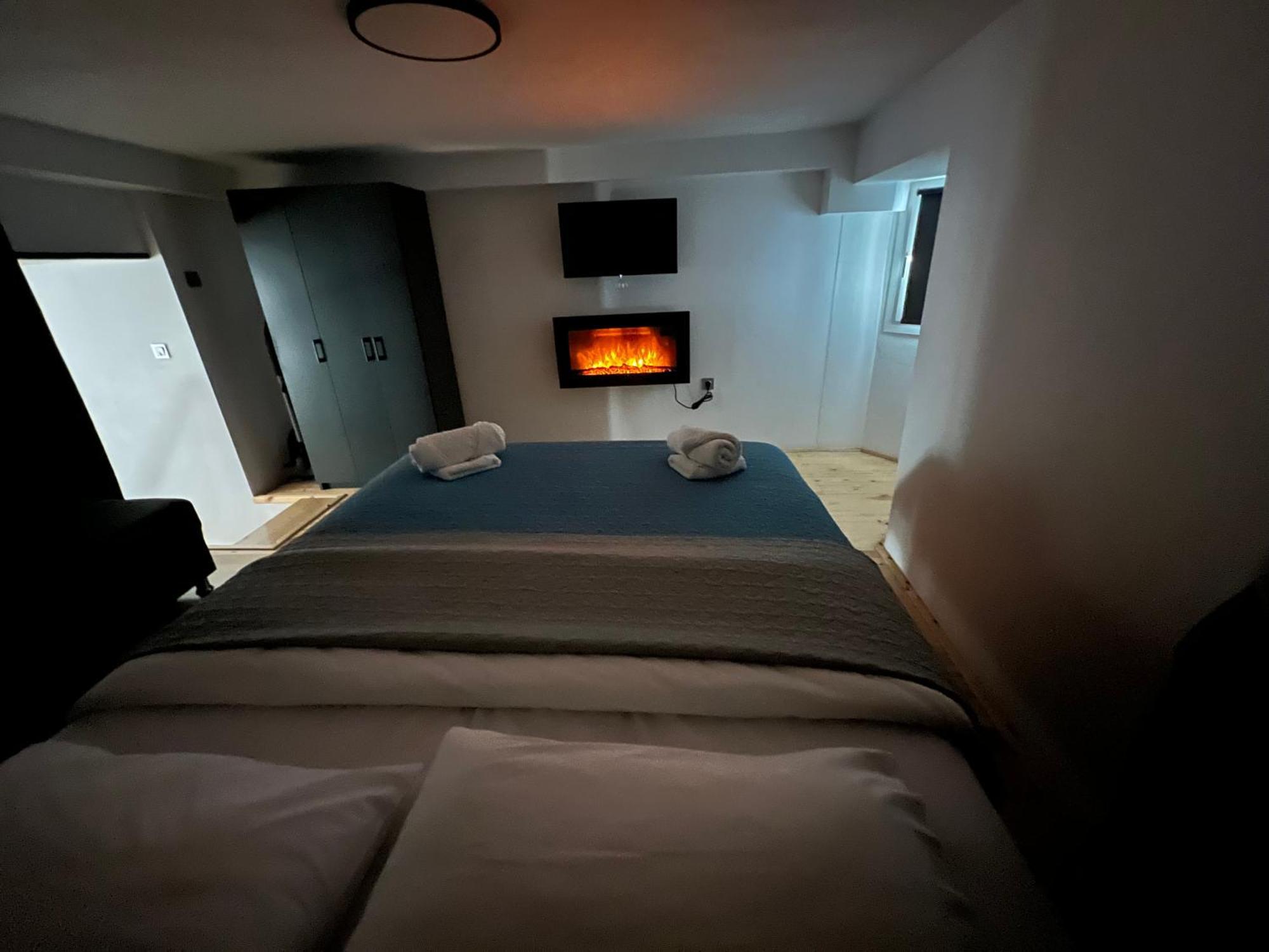 City Center Loft With Private Parking Кавала Екстер'єр фото