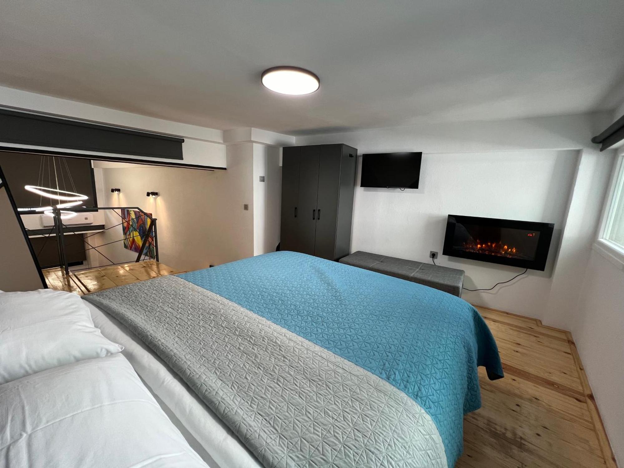 City Center Loft With Private Parking Кавала Екстер'єр фото