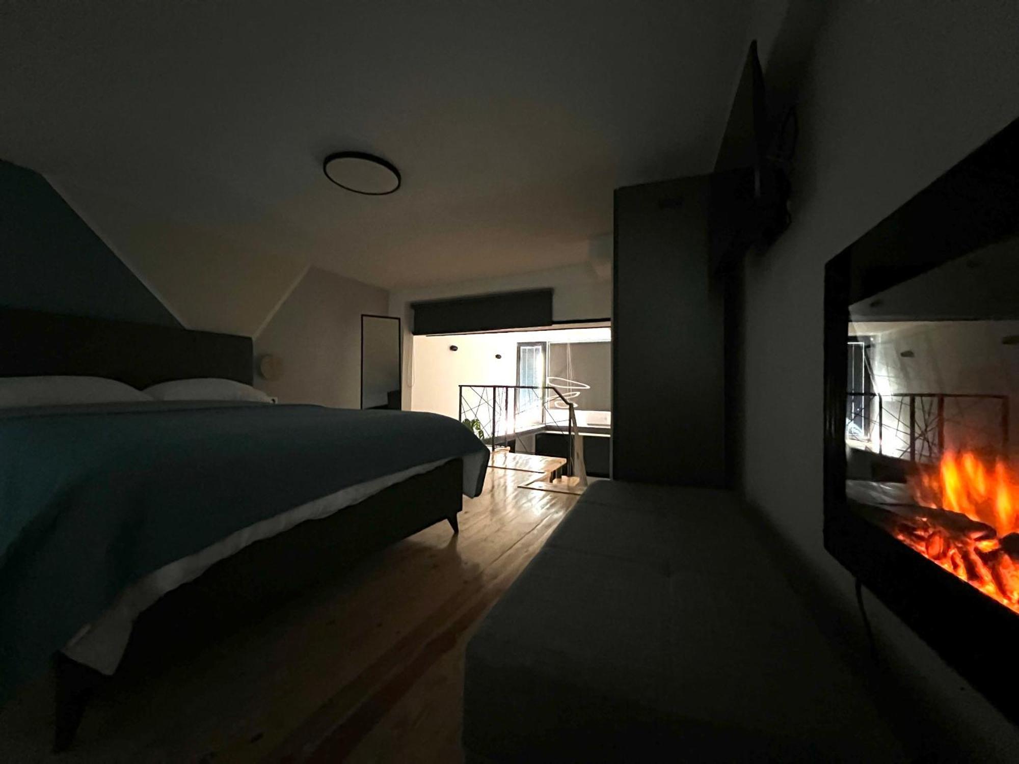City Center Loft With Private Parking Кавала Екстер'єр фото